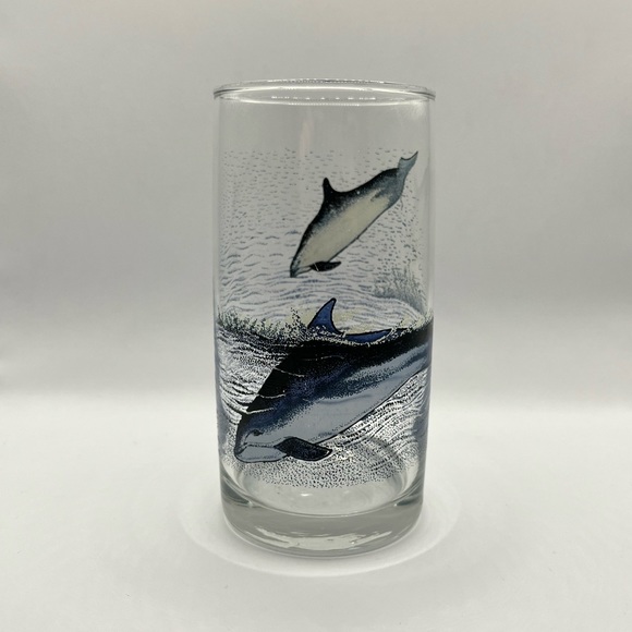 ✨VINTAGE✨ 1989 IRVING OIL LIMITED Glassware [Set of 2] - Picture 6 of 16